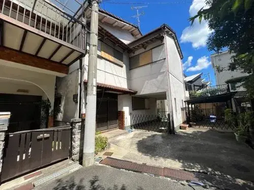 Akiya in Hirakata