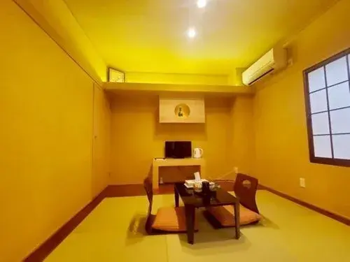 Slide 4