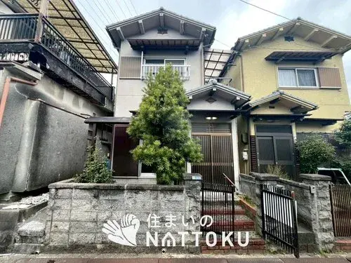 Akiya in Katano
