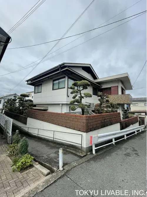 Akiya in Daito
