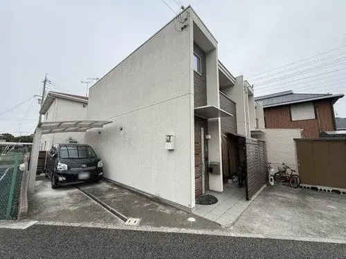 Akiya in Kobe