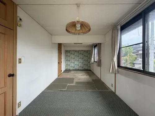 2-Story House with Void, Himeji City, Hyogo Prefecture (2)