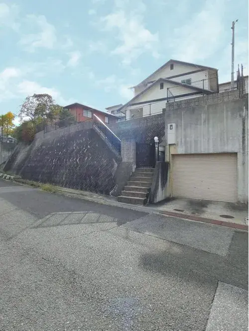 Akiya in Kobe