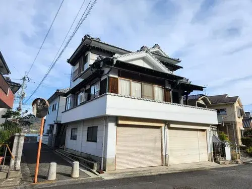 Akiya in Kure