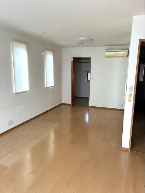2-Story House Hiroshima City Hiroshima Prefecture (3)