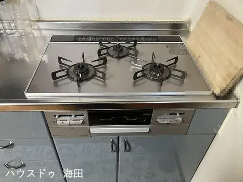 Maison en bois à deux étages avec de nombreux rangements Kaita-cho, préfecture de Hiroshima (6)