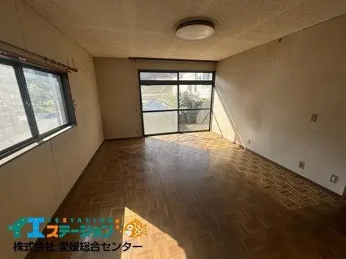 5LDK Property Niihama City Ehime Prefecture (4)