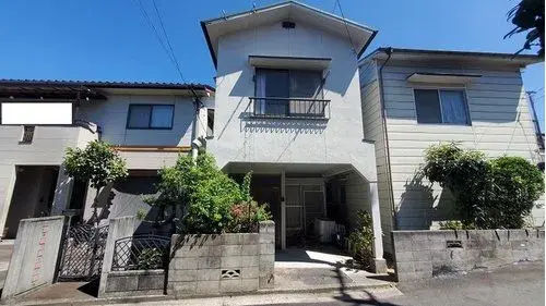 Akiya in 松山市