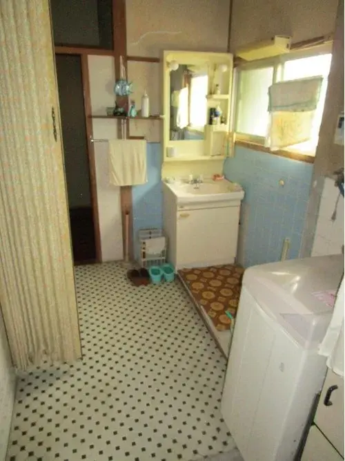 8DK Property Niihama City Ehime Prefecture (4)