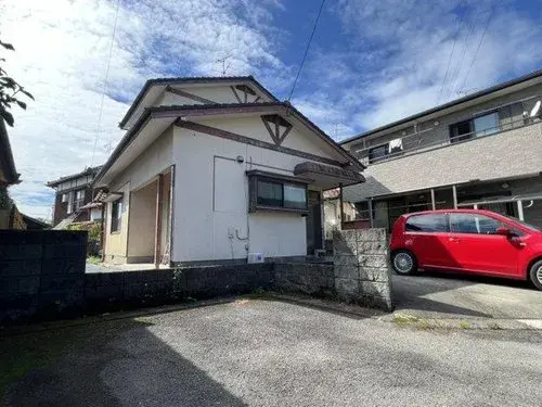 Akiya in Yatsushiro