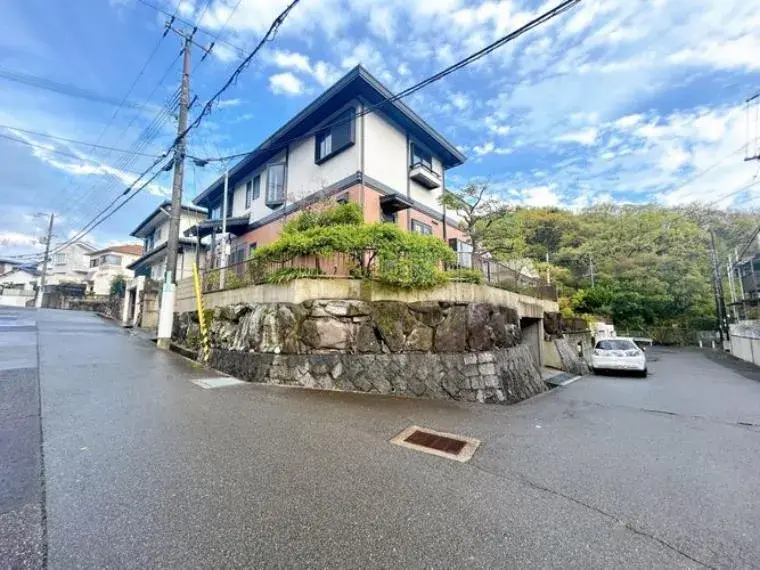 Akiya in Kobe
