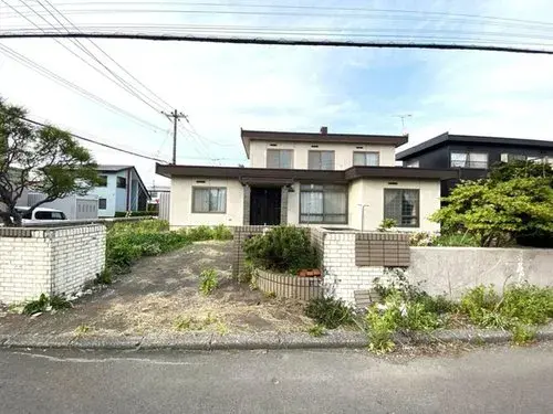 Akiya in Eniwa