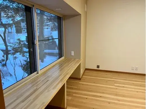 Hokkaido Sapporo City Detached House with 15+ Tatami LDK and Walk-in Closet (2)