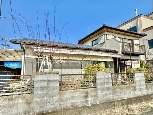 Akiya in Takahagi