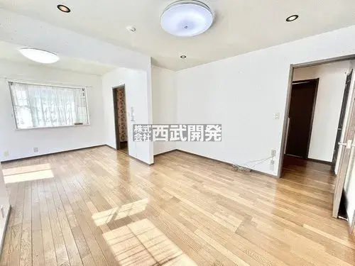 Casa de 2 pisos en la ciudad de Hanno, Saitama, con amplio almacenamiento (2)