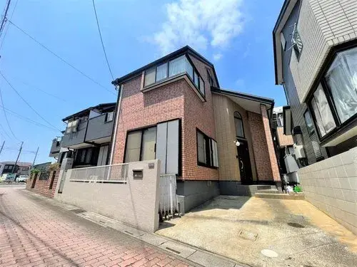 Akiya in Sōka