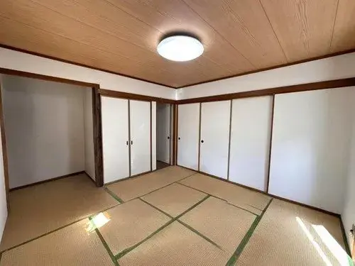 2-Story LDK 15+ Tatami House Tama City, Tokyo (3)