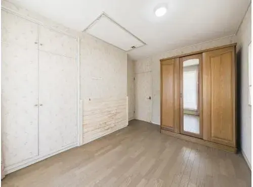 2-Story House Koganei City Tokyo (4)