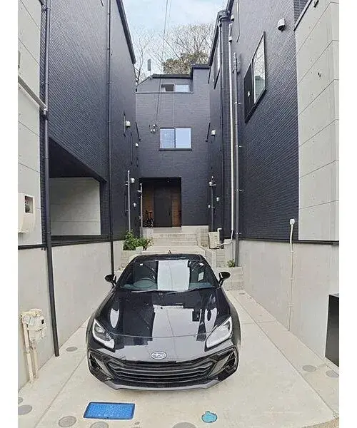 Akiya in Yokohama
