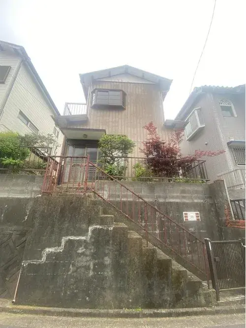 Akiya in Yokosuka