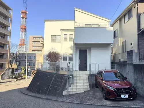 Akiya in Yokohama