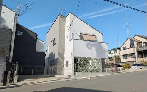 Akiya in Yokohama