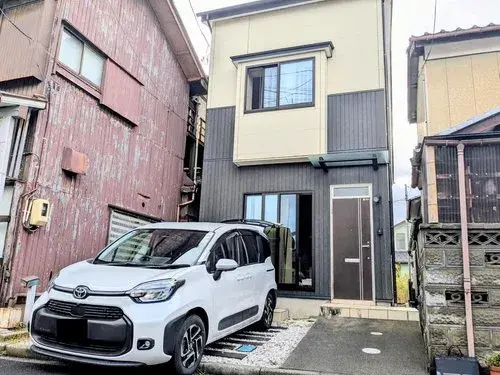 Akiya in 新潟市