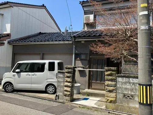 Akiya in Takaoka
