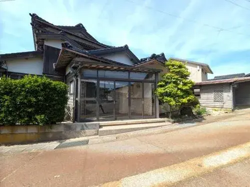 Akiya in Kahoku