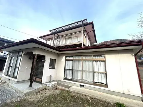 Akiya in Suzaka