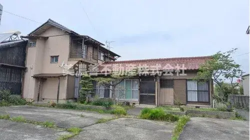 Akiya in Hashima
