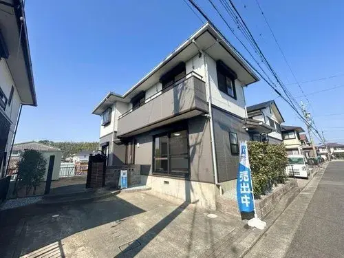Akiya in Tsu