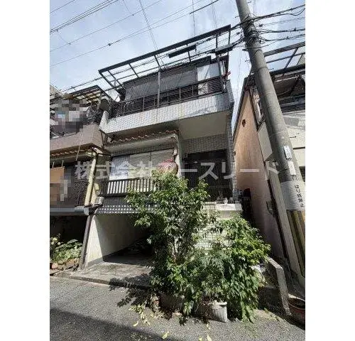 Akiya in Osaka