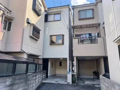 Akiya in Shijonawate