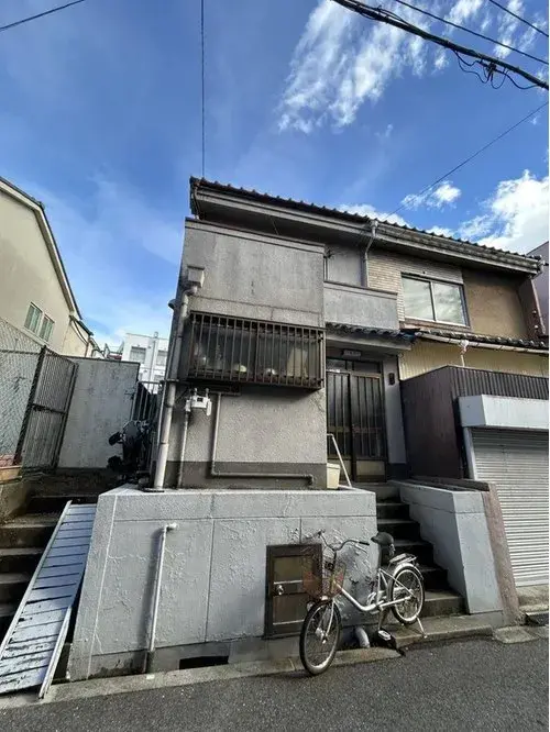 Akiya in Osaka