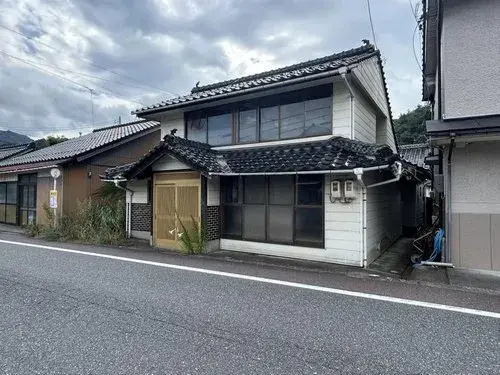 Akiya in 鹿足郡吉贺町