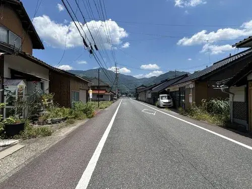 Slide 4
