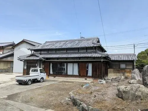 Akiya in Yoshinogawa