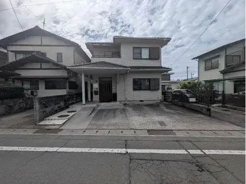 Akiya in 高松市