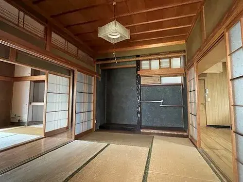 Akiya in Niihama