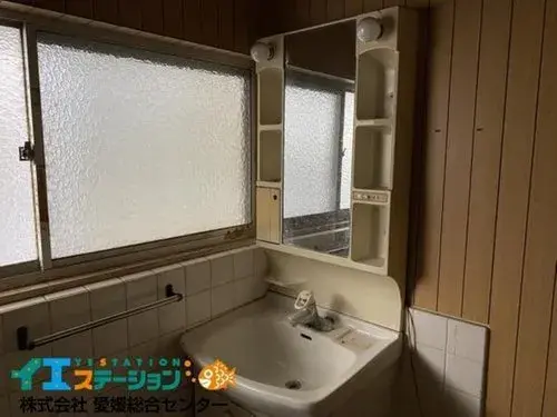 愛媛県西条市2寝室2階建物件 (9)