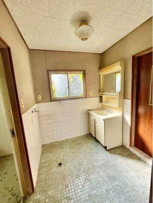 5DK Property Imabari City Ehime Prefecture (16)
