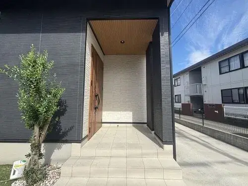 Akiya in Koga