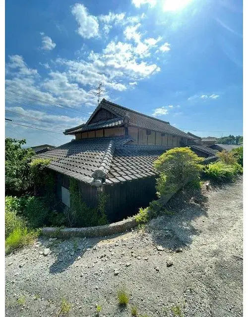 Slide 4