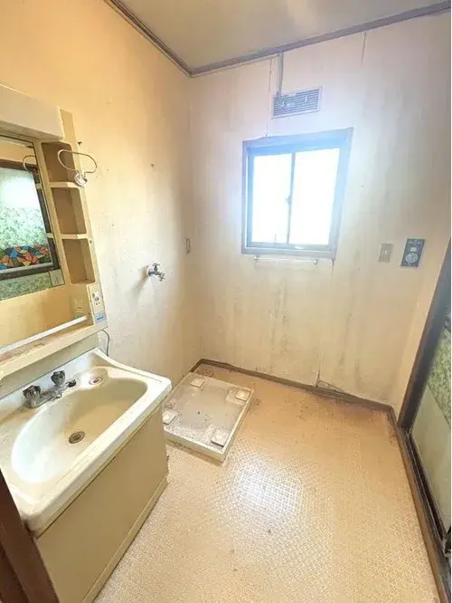 5LDK Property Isahaya City Nagasaki Prefecture (16)