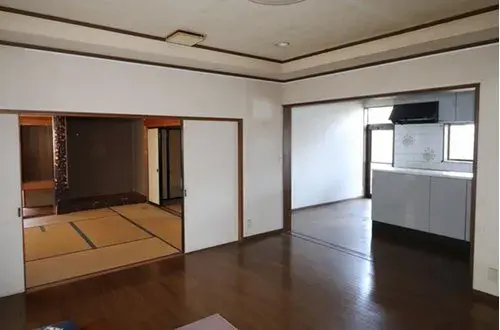 Akiya in Kawasaki Town