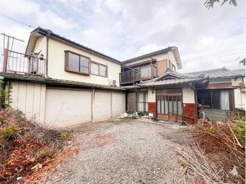 Akiya in Oyama