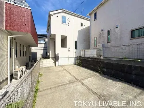 Akiya in Inagi