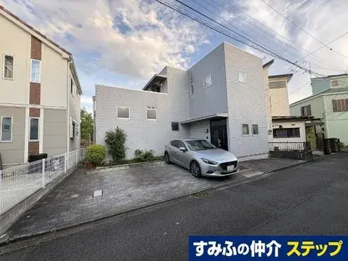 Akiya in Tama
