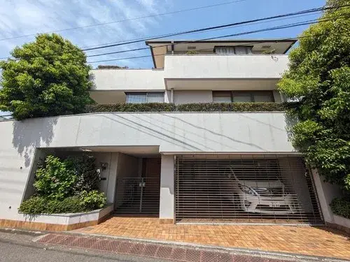Akiya in Yokohama